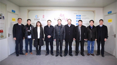国度卫计委、中医药治理局辅导一行莅临钱王中药专题调研